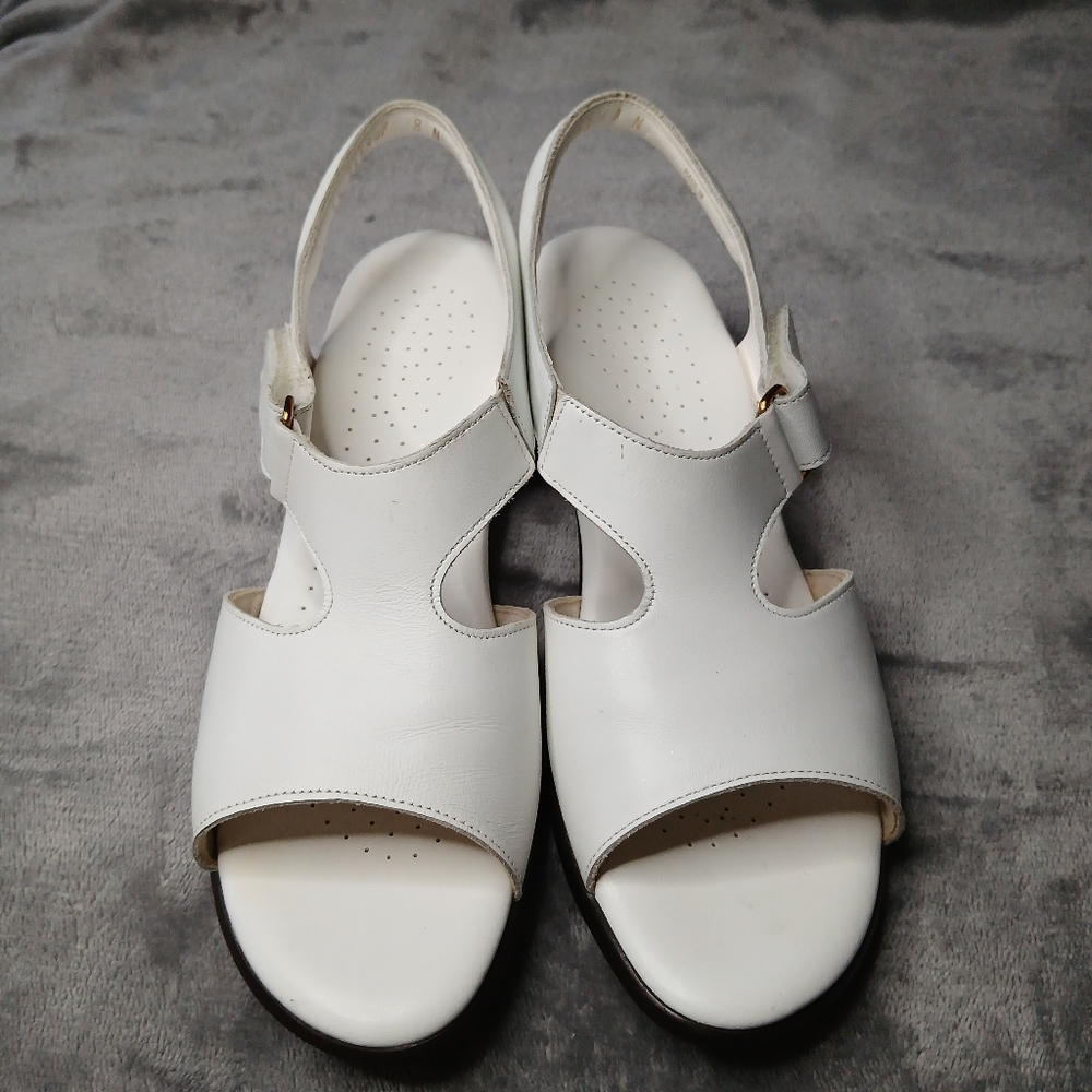 SAS‎ White Leather Sandals - Picture 6 of 16
